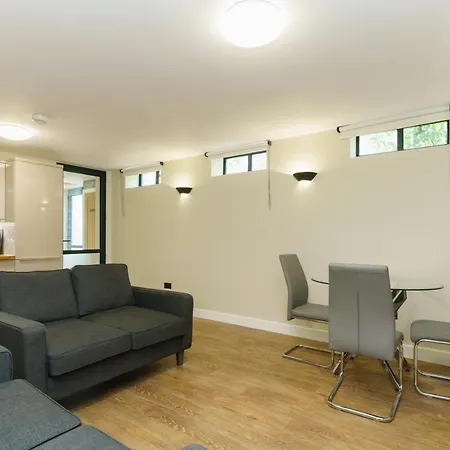 Apartament - Monkbar Mews