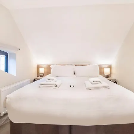 - Monkbar Mews * York