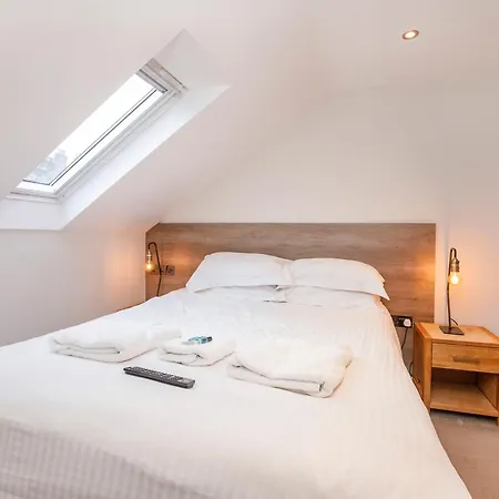 - Monkbar Mews Apartament