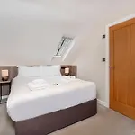 - Monkbar Mews Apartment York