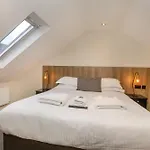 Apartment - Monkbar Mews *