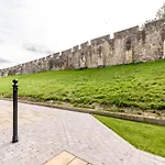 - Monkbar Mews * York