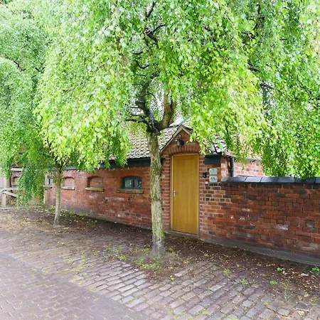 - Monkbar Mews Apartman