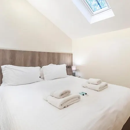 - Monkbar Mews Apartman