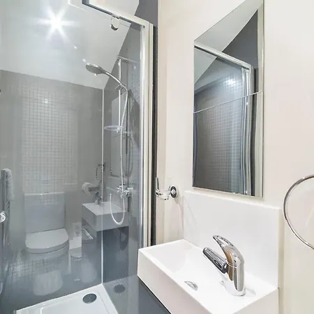 Apartment - Monkbar Mews *