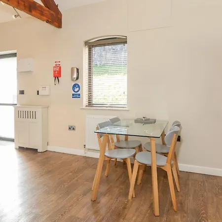 - Monkbar Mews Apartment York