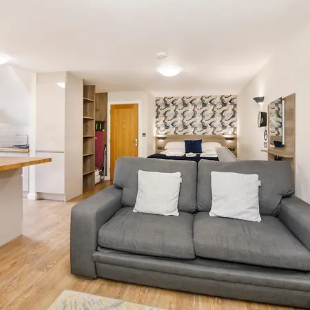 Apartment - Monkbar Mews *