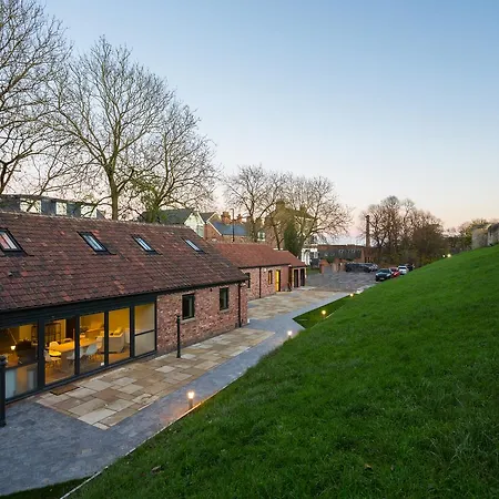 - Monkbar Mews * York