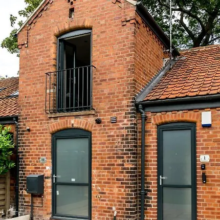 Apartment - Monkbar Mews