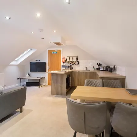 Apartment - Monkbar Mews *